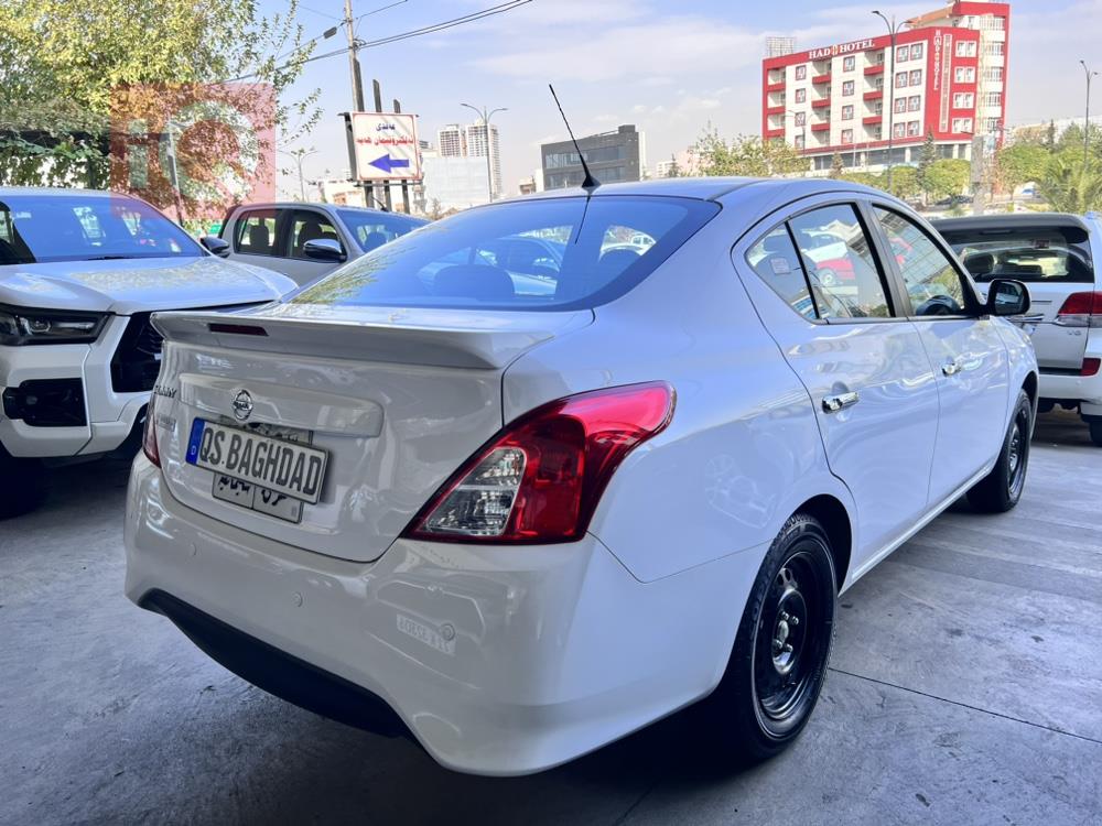 نیسان سەنی